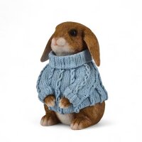 Deko Hase mit Blauem Pullover – Sitzende Hasenfigur aus Kunstharz 23,5 cm