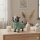 Dekofigur Ziege mit Pullover in Grün – Tierfigur aus Polyresin 16 cm