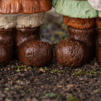 Gartenzwerge Zwergenfiguren 2er Set – Kunstharz, handbemalt, 18 cm