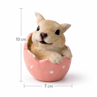 Osterdeko Hase im Ei aus Kunstharz – Dekofigur Rosa, 10 cm