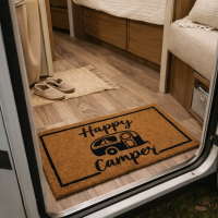 Fußmatte Happy Camper aus Kokos 50 x 25 cm – dekorative Kokosmatte mit Camper Motiv