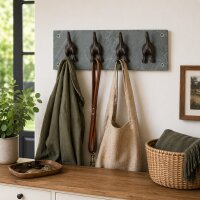 Wandgarderobe mit 4 Hundehaken aus Gusseisen auf Schieferplatte