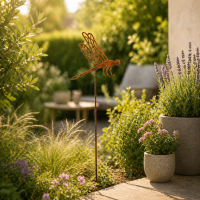 Gartenstecker Libelle aus Weichstahl – dekorative Gartendeko