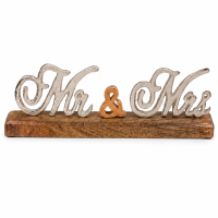 Mr & Mrs Schriftzug aus Metall auf Mangoholz-Standfuß