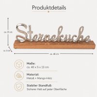Silberfarbener Metall-Schriftzug „Sterneküche“ auf Mango-Holz-Standfuß