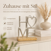 BOLTZE HOME Schriftzug mit Herz auf Mangoholzsockel – 18 x 5 x 24 cm
