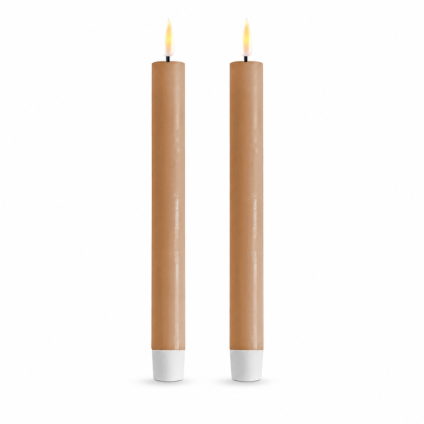 Deluxe Homeart LED Stabkerzen 2er Set Karamellbraun